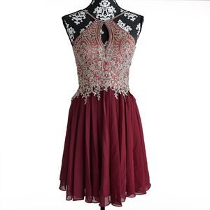 Women's Burgundy Dave And Johnny Sleeveless Halter A-Line Dress - S 1/2